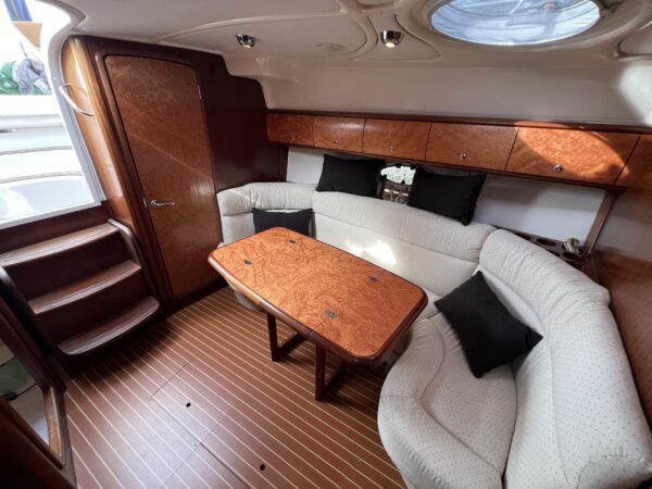 Bavaria 34 Sport HT - Image 19