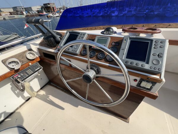 Bayliner 4050 Bodega - Image 15