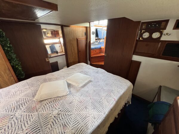 Bayliner 4050 Bodega - Image 32