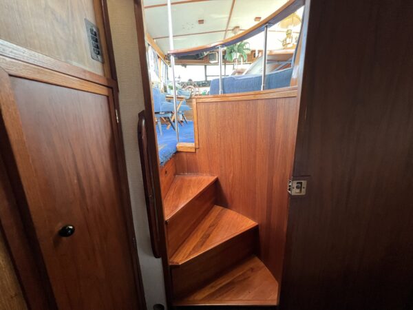 Bayliner 4050 Bodega - Image 36