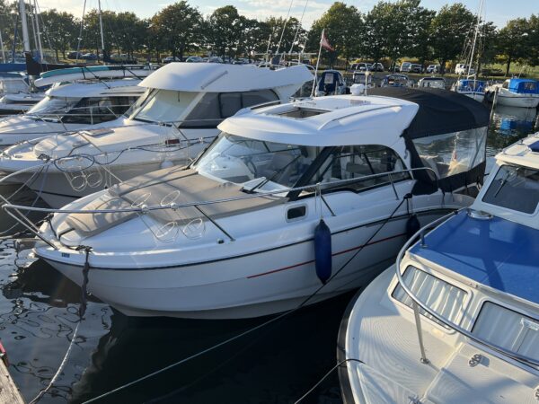 Beneteau Antares 8