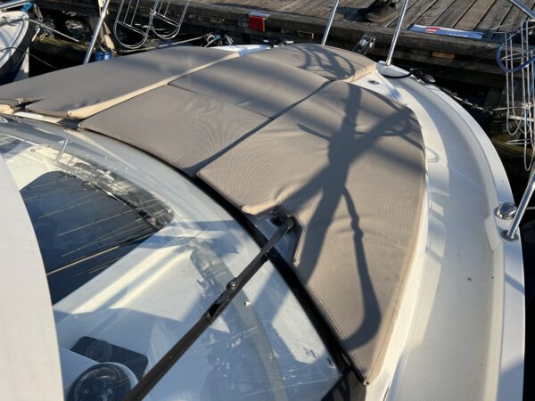 Beneteau Antares 8 - Image 3