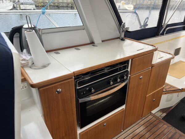 Saga 310 - Image 8