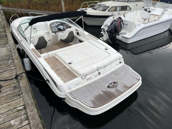 Sea Ray 240 Sun Sport - Image 2