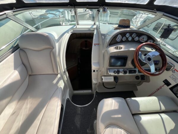 Larson 274 Cabrio (DIESEL) - Image 14