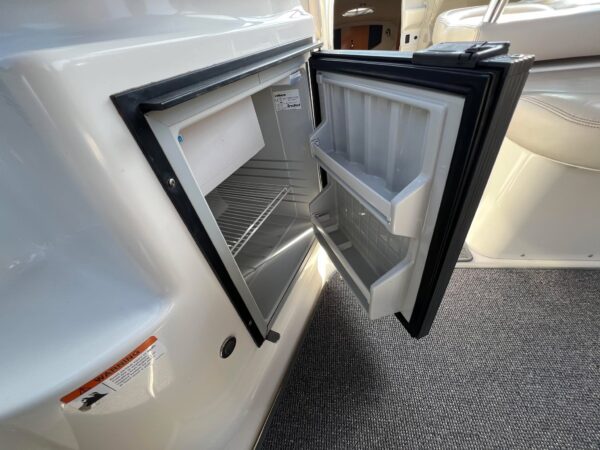 Larson 274 Cabrio (DIESEL) - Image 12