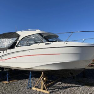 Beneteau Antares 8